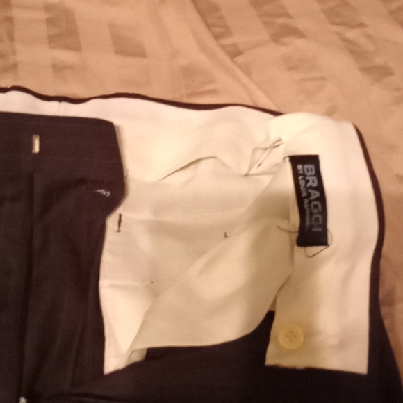 Suits - Picture 13 of 16